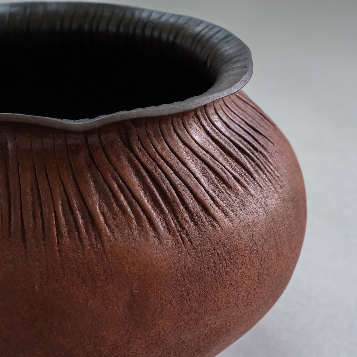 上治良充 制作物 Yoshimichi Joji Leather sculpture – essence