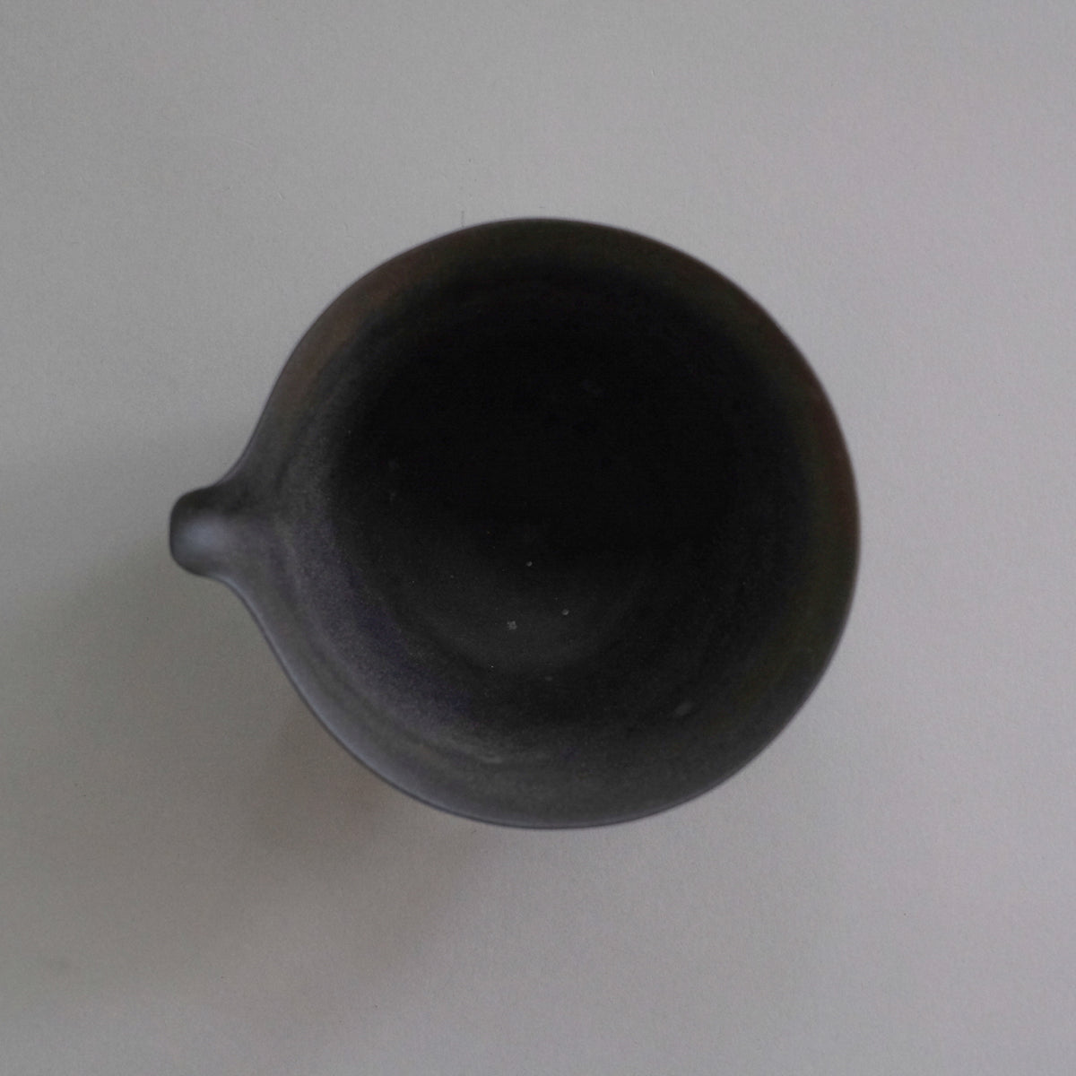 打田翠 炭化焼締 片口 Midori Uchida Carbonization firing