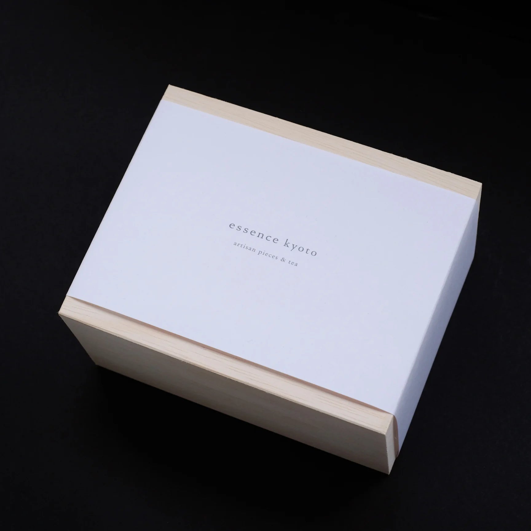 2缶ギフトセット (紅茶 ゆたかみどり ＋ ほうじ茶 )  |  Gift set of 2 tea cans ( Yutakamidori  Black Tea + Roasted Green Tea )