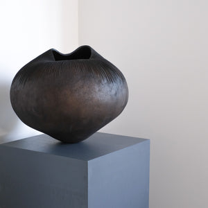 上治良充  制作物   Yoshimichi Joji  Leather sculpture 1