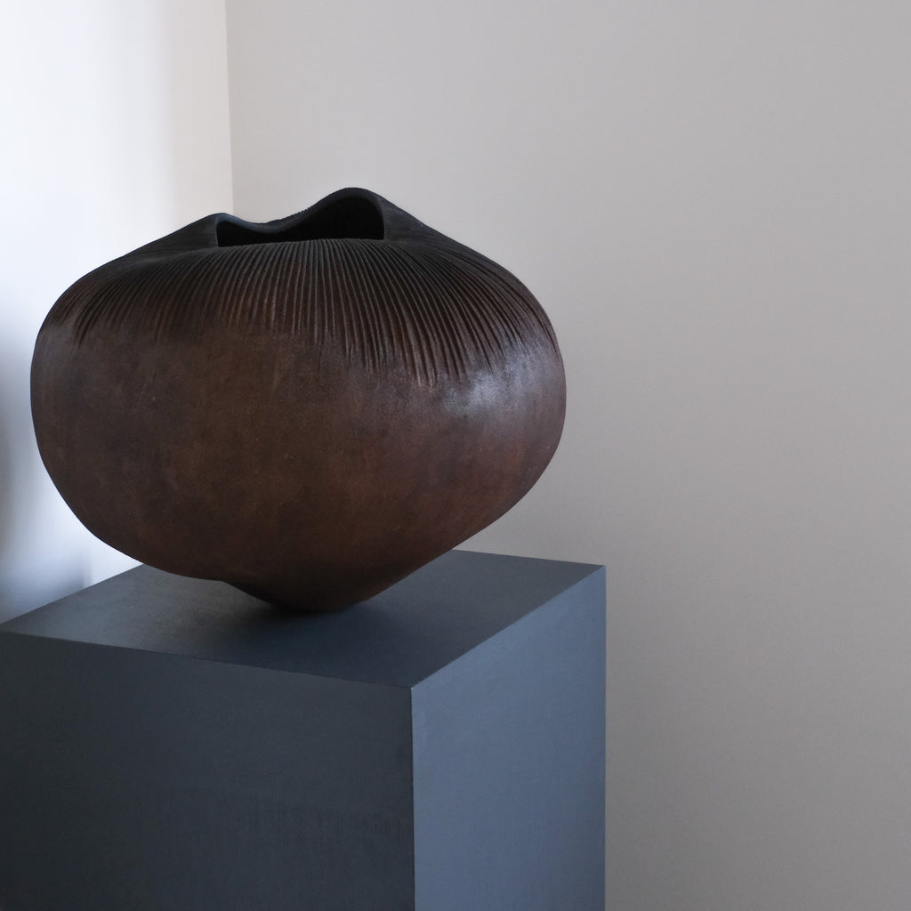 上治良充  制作物   Yoshimichi Joji  Leather sculpture 2
