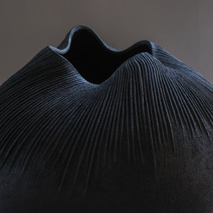 上治良充  制作物   Yoshimichi Joji  Leather sculpture 5
