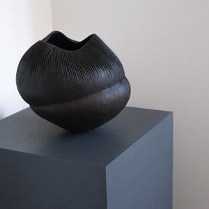 上治良充  制作物   Yoshimichi Joji  Leather sculpture 17
