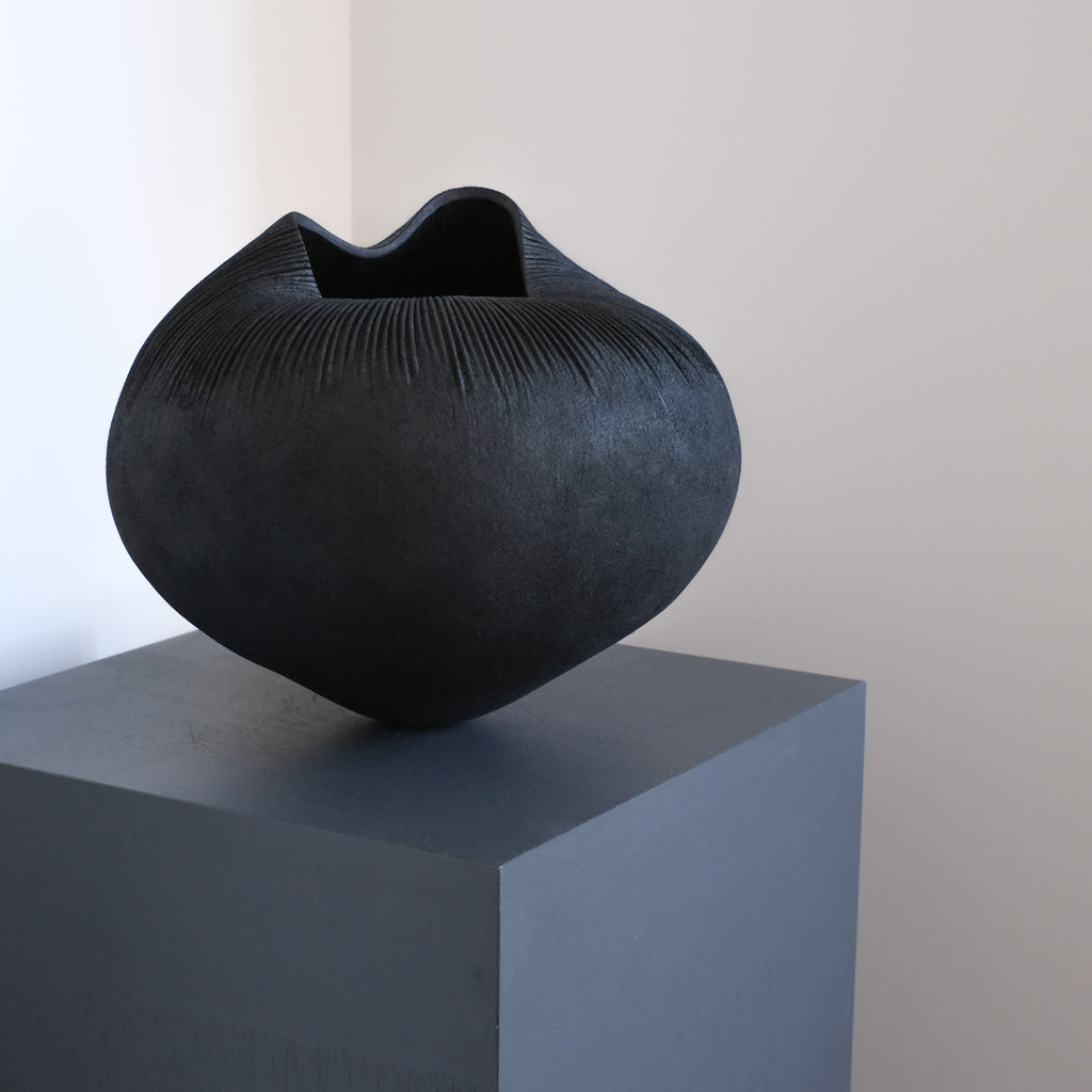 上治良充  制作物   Yoshimichi Joji  Leather sculpture 9