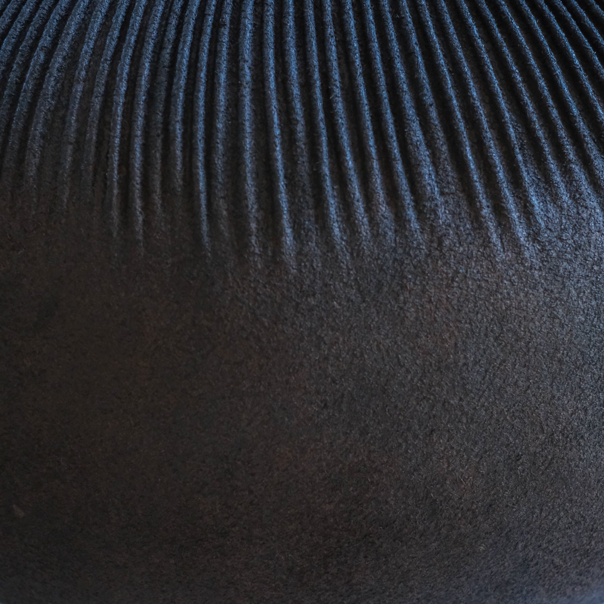上治良充  制作物   Yoshimichi Joji  Leather sculpture 12