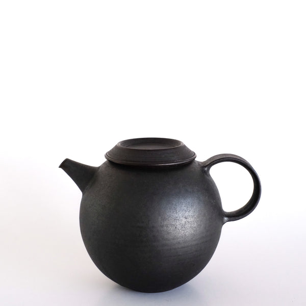 服部竜也 黒釉ポット Tatsuya Hattori Pot (black) ETH1 – essence kyoto