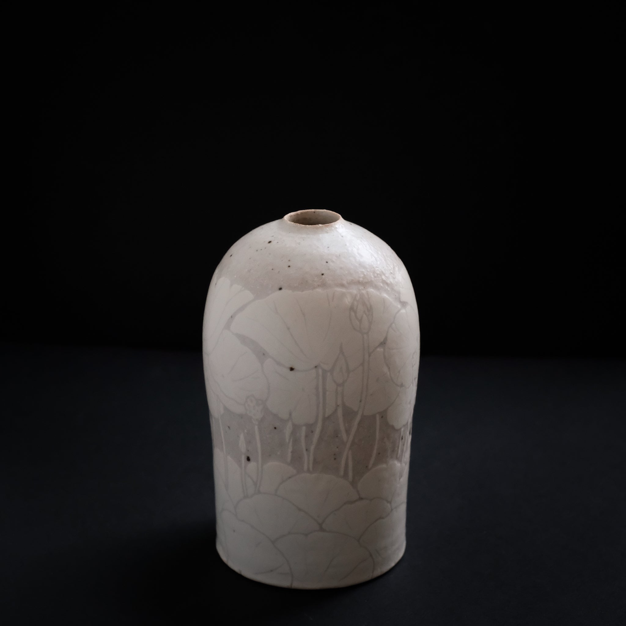 大谷桃子 掻き落とし蓮池文花入 Momoko Otani vase (VMMO1