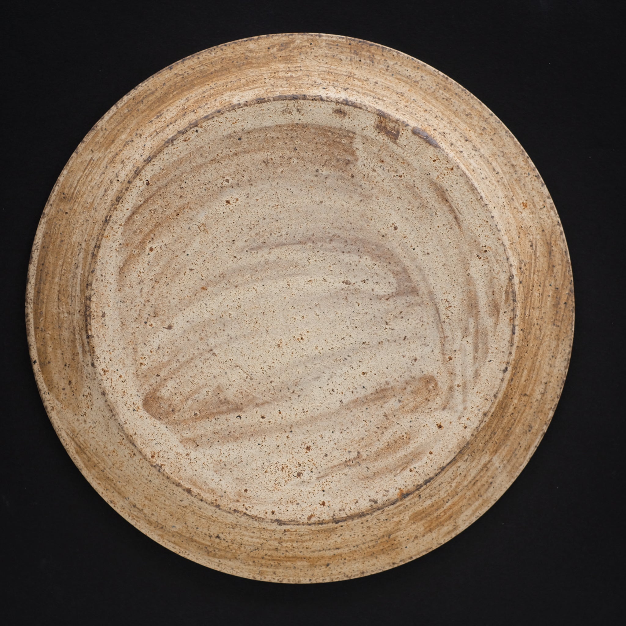 二階堂明弘  やきしめ丸皿 (φ22.8cm)    Akihiro Nikaido  Yakishime plate (φ22.8cm)